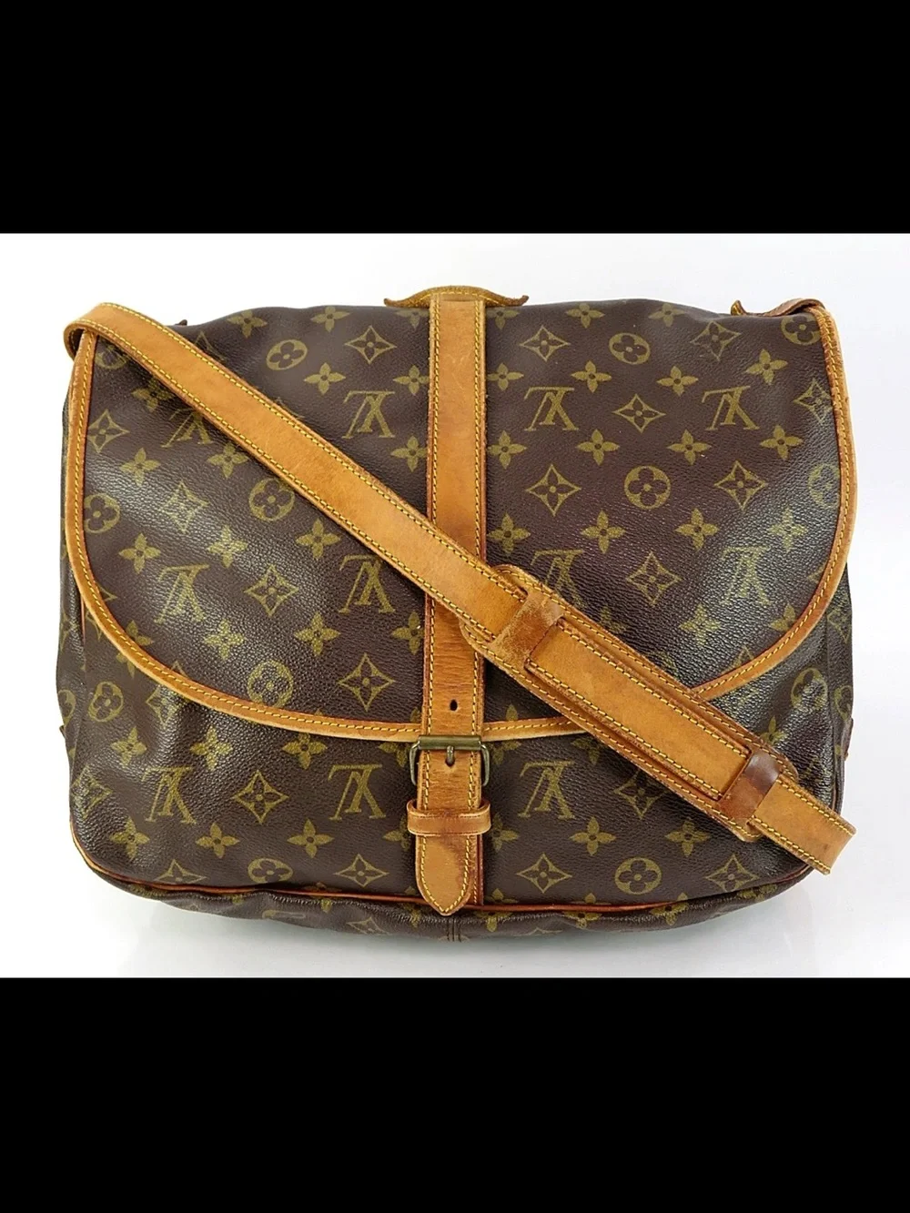 Louis Vuitton Monogram Canvas Messenger Bag with Natural Vachetta Trim